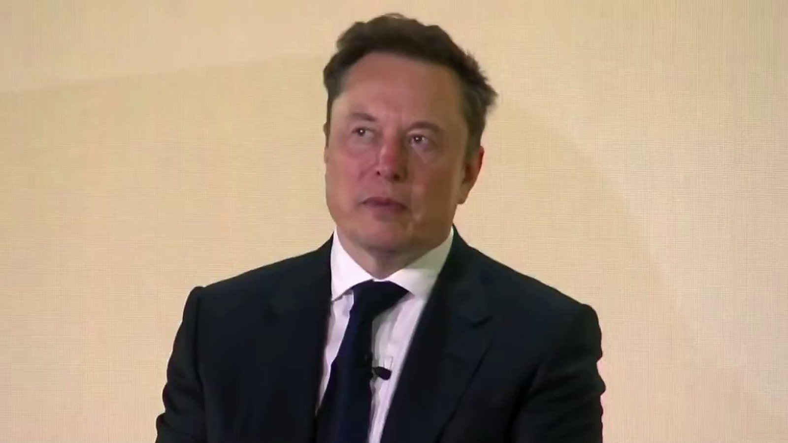 Elon Musk podczas rozmowy w Białym Domu. Kadr z transmisji z Białego Domu, wideo: Sawyer Merritt / X